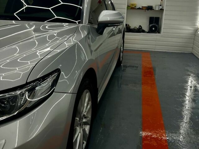 Серый Тойота Камри, объемом двигателя 2.5 л и пробегом 160 тыс. км за 21500 $, фото 2 на Automoto.ua