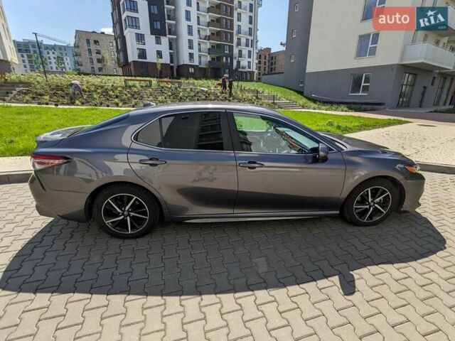 Серый Тойота Камри, объемом двигателя 2.49 л и пробегом 27 тыс. км за 26999 $, фото 39 на Automoto.ua