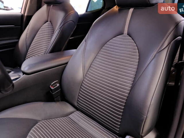 Тойота Камри 2019 в Одессе на Automoto.ua Серый Тойота Камри, объемом двигателя 2.5 л и пробегом 47 тыс. км за 18900 $, фото 31 на Automoto.ua