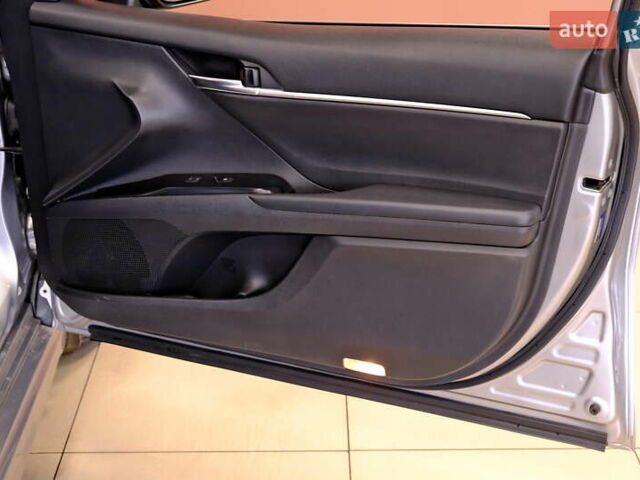 Тойота Камри 2019 в Одессе на Automoto.ua Серый Тойота Камри, объемом двигателя 2.5 л и пробегом 47 тыс. км за 18900 $, фото 40 на Automoto.ua