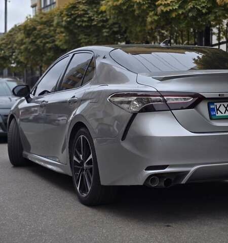 Серый Тойота Камри, объемом двигателя 3.5 л и пробегом 171 тыс. км за 22999 $, фото 5 на Automoto.ua