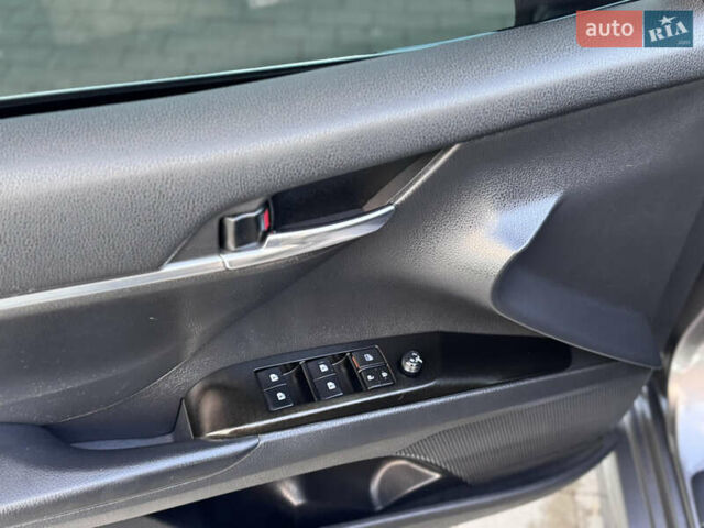 Сірий Тойота Камрі, об'ємом двигуна 2.49 л та пробігом 137 тис. км за 18700 $, фото 73 на Automoto.ua