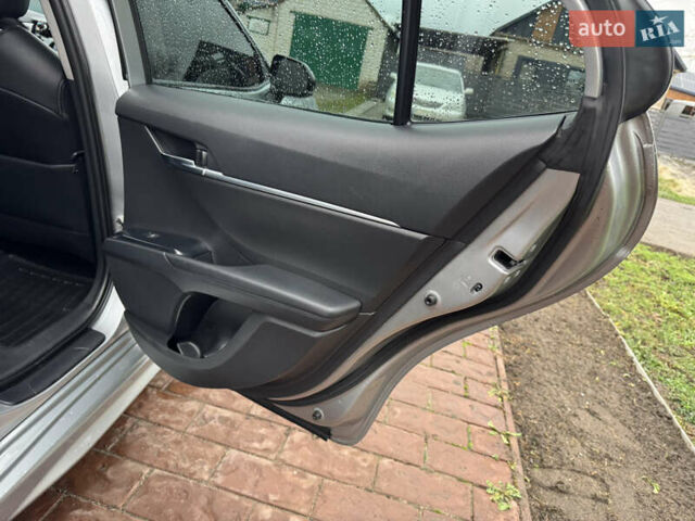 Сірий Тойота Камрі, об'ємом двигуна 2.49 л та пробігом 177 тис. км за 21500 $, фото 20 на Automoto.ua