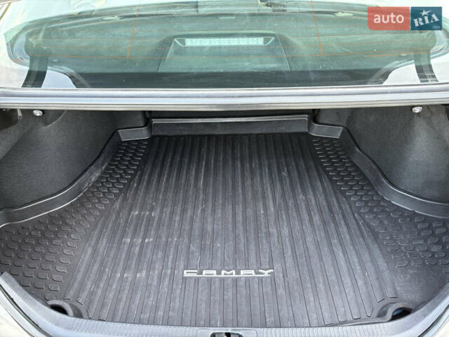 Серый Тойота Камри, объемом двигателя 2.49 л и пробегом 44 тыс. км за 22499 $, фото 32 на Automoto.ua