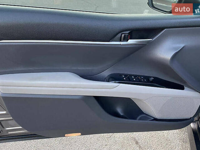 Сірий Тойота Камрі, об'ємом двигуна 2.49 л та пробігом 100 тис. км за 19700 $, фото 5 на Automoto.ua