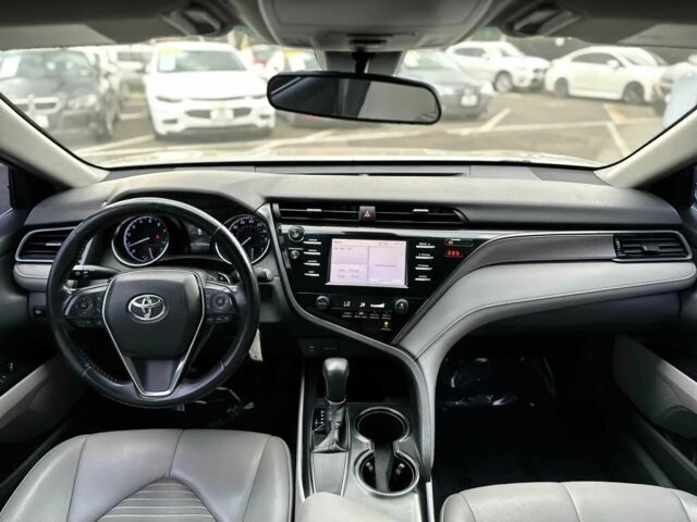 Сірий Тойота Камрі, об'ємом двигуна 2.5 л та пробігом 63 тис. км за 13000 $, фото 16 на Automoto.ua