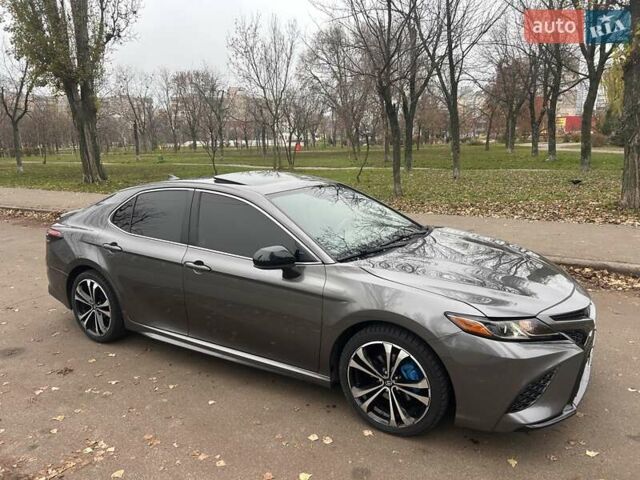 Серый Тойота Камри, объемом двигателя 2.49 л и пробегом 105 тыс. км за 24500 $, фото 22 на Automoto.ua