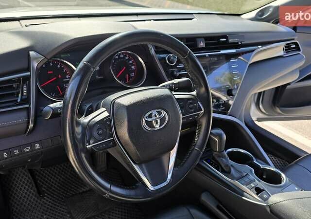 Серый Тойота Камри, объемом двигателя 3.5 л и пробегом 171 тыс. км за 22999 $, фото 27 на Automoto.ua