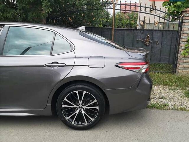 Серый Тойота Камри, объемом двигателя 2.49 л и пробегом 27 тыс. км за 26999 $, фото 10 на Automoto.ua