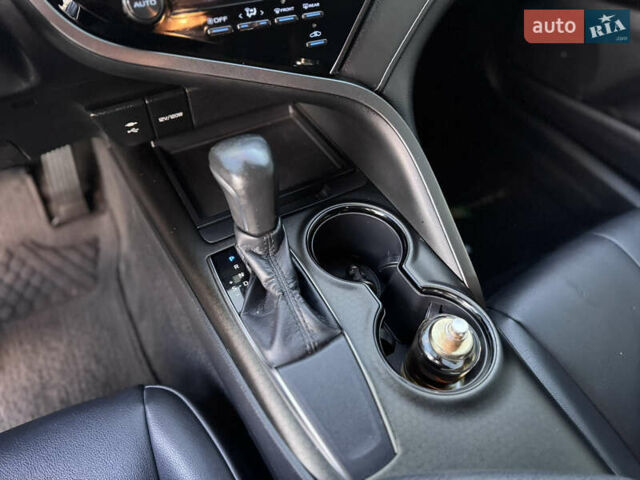 Сірий Тойота Камрі, об'ємом двигуна 2.49 л та пробігом 137 тис. км за 18700 $, фото 53 на Automoto.ua