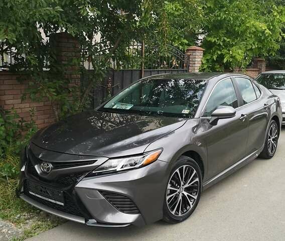 Серый Тойота Камри, объемом двигателя 2.49 л и пробегом 27 тыс. км за 26999 $, фото 14 на Automoto.ua