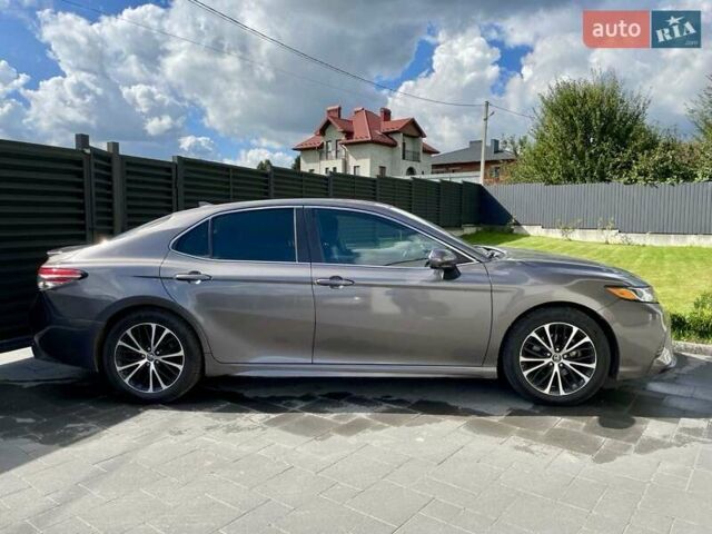 Серый Тойота Камри, объемом двигателя 2.49 л и пробегом 97 тыс. км за 22399 $, фото 15 на Automoto.ua