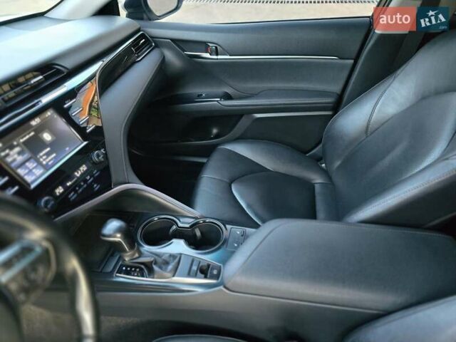 Сірий Тойота Камрі, об'ємом двигуна 2.49 л та пробігом 170 тис. км за 21900 $, фото 24 на Automoto.ua
