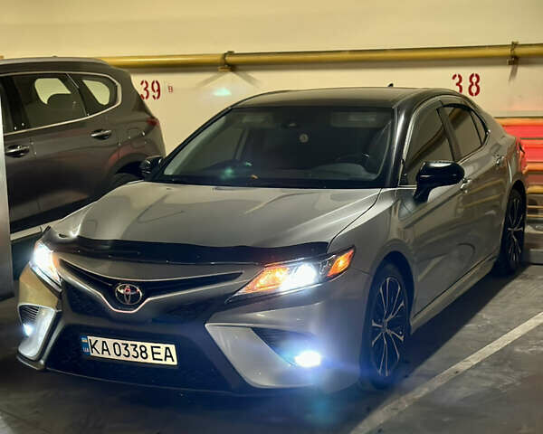 Сірий Тойота Камрі, об'ємом двигуна 2.49 л та пробігом 130 тис. км за 21000 $, фото 8 на Automoto.ua