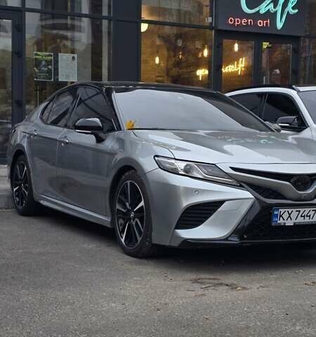 Серый Тойота Камри, объемом двигателя 3.5 л и пробегом 171 тыс. км за 22999 $, фото 11 на Automoto.ua