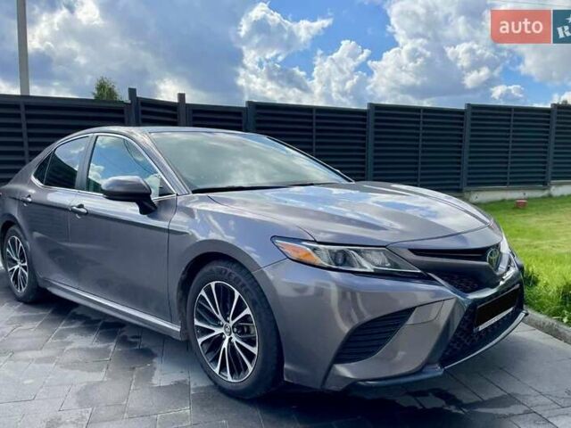 Серый Тойота Камри, объемом двигателя 2.49 л и пробегом 97 тыс. км за 22399 $, фото 14 на Automoto.ua