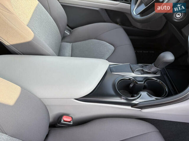 Серый Тойота Камри, объемом двигателя 2.49 л и пробегом 44 тыс. км за 22499 $, фото 48 на Automoto.ua