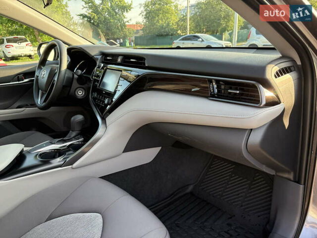 Серый Тойота Камри, объемом двигателя 2.49 л и пробегом 44 тыс. км за 22499 $, фото 39 на Automoto.ua