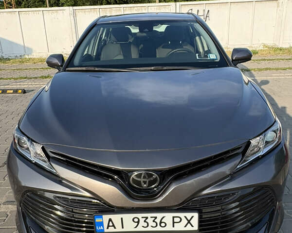 Серый Тойота Камри, объемом двигателя 2.49 л и пробегом 44 тыс. км за 22499 $, фото 4 на Automoto.ua