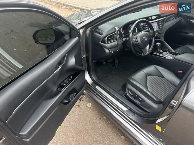 Серый Тойота Камри, объемом двигателя 2.49 л и пробегом 105 тыс. км за 24500 $, фото 31 на Automoto.ua