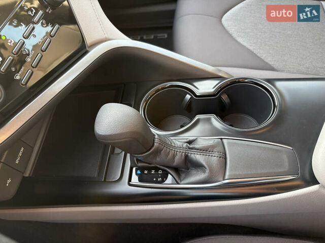 Серый Тойота Камри, объемом двигателя 2.49 л и пробегом 44 тыс. км за 22499 $, фото 73 на Automoto.ua