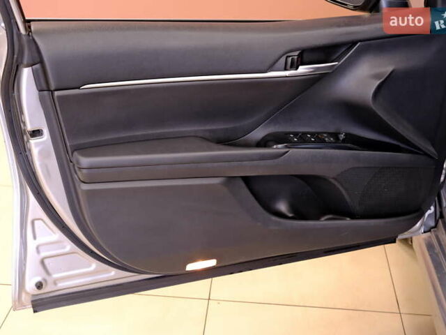 Тойота Камри 2019 в Одессе на Automoto.ua Серый Тойота Камри, объемом двигателя 2.5 л и пробегом 47 тыс. км за 18900 $, фото 28 на Automoto.ua