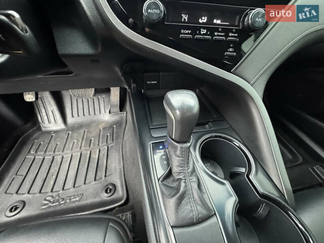 Сірий Тойота Камрі, об'ємом двигуна 2.49 л та пробігом 177 тис. км за 21500 $, фото 16 на Automoto.ua