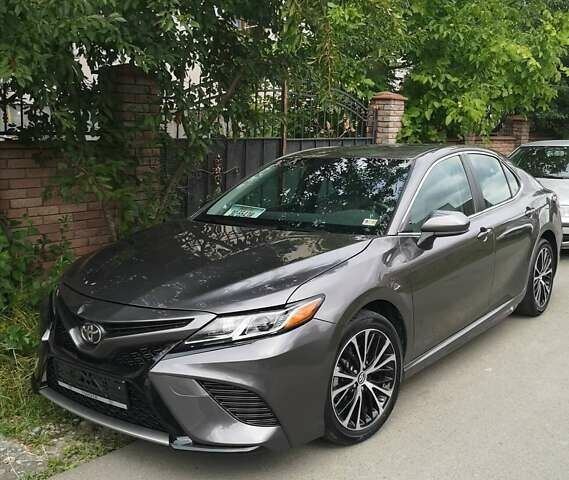 Серый Тойота Камри, объемом двигателя 2.49 л и пробегом 27 тыс. км за 26999 $, фото 13 на Automoto.ua