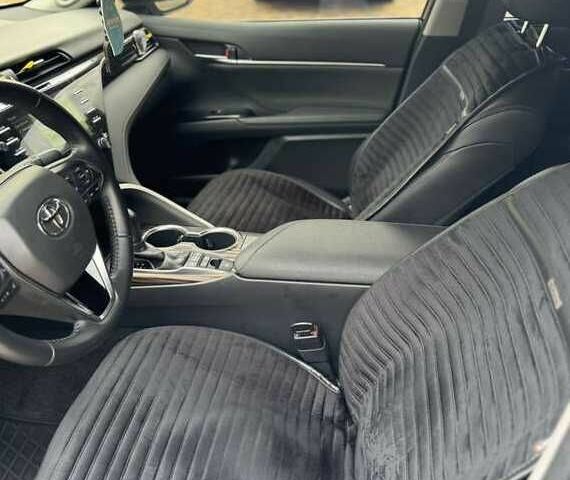 Серый Тойота Камри, объемом двигателя 2.5 л и пробегом 100 тыс. км за 18000 $, фото 5 на Automoto.ua