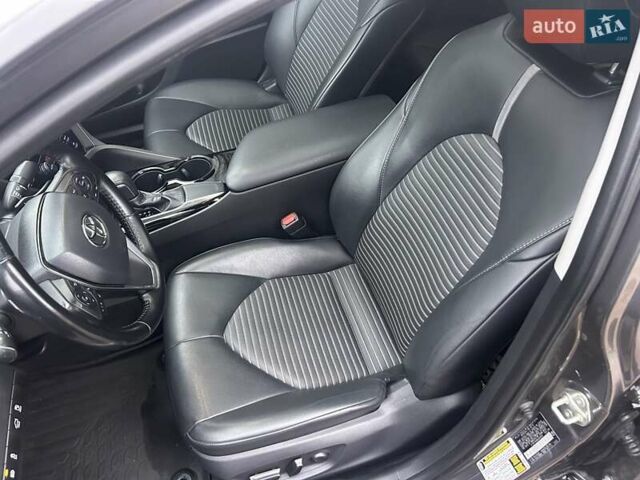 Серый Тойота Камри, объемом двигателя 2.49 л и пробегом 105 тыс. км за 24500 $, фото 32 на Automoto.ua