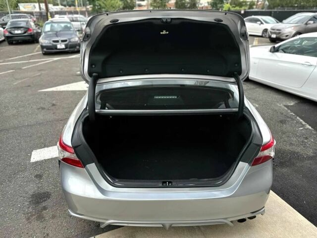 Сірий Тойота Камрі, об'ємом двигуна 2.5 л та пробігом 63 тис. км за 13000 $, фото 20 на Automoto.ua