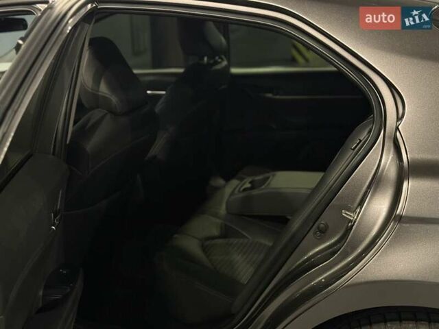 Сірий Тойота Камрі, об'ємом двигуна 2.49 л та пробігом 58 тис. км за 18800 $, фото 21 на Automoto.ua