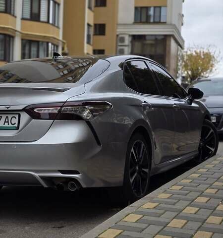 Серый Тойота Камри, объемом двигателя 3.5 л и пробегом 171 тыс. км за 22999 $, фото 2 на Automoto.ua