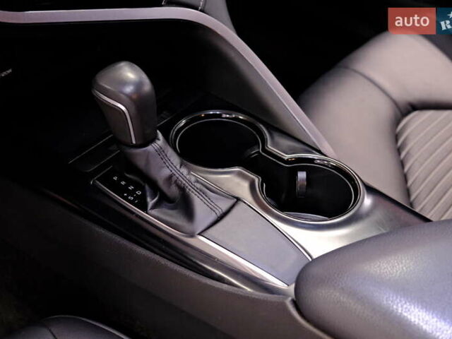 Тойота Камри 2019 в Одессе на Automoto.ua Серый Тойота Камри, объемом двигателя 2.5 л и пробегом 47 тыс. км за 18900 $, фото 16 на Automoto.ua