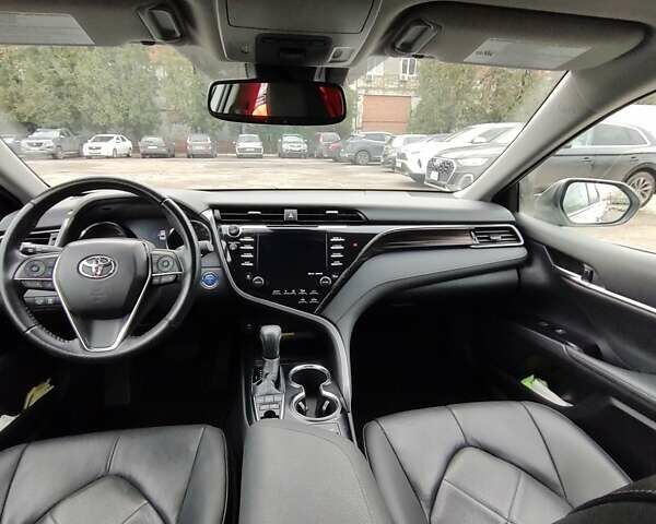 Серый Тойота Камри, объемом двигателя 2.5 л и пробегом 41 тыс. км за 28000 $, фото 5 на Automoto.ua