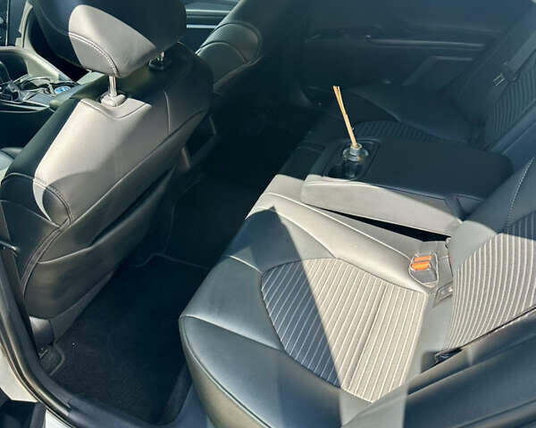 Сірий Тойота Камрі, об'ємом двигуна 2.49 л та пробігом 130 тис. км за 21000 $, фото 16 на Automoto.ua