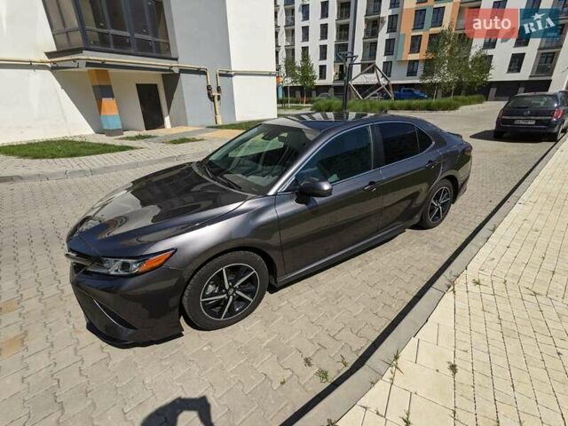 Серый Тойота Камри, объемом двигателя 2.49 л и пробегом 27 тыс. км за 26999 $, фото 29 на Automoto.ua