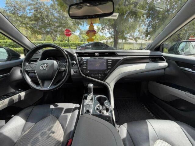 Серый Тойота Камри, объемом двигателя 2.5 л и пробегом 50 тыс. км за 14000 $, фото 6 на Automoto.ua