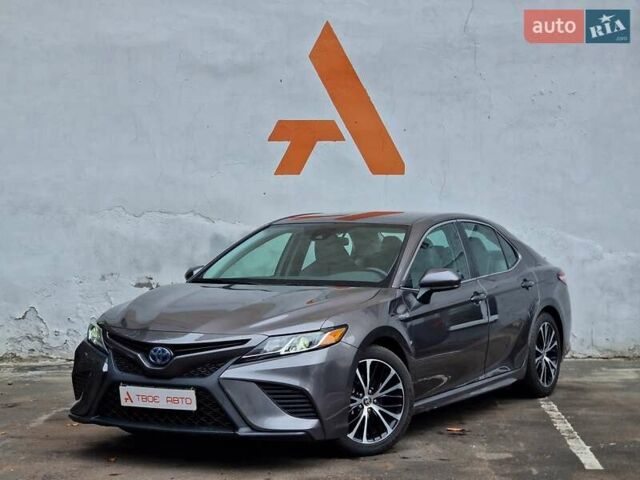 Тойота Камри 2020 в Одессе на Automoto.ua Серый Тойота Камри, объемом двигателя 2.49 л и пробегом 129 тыс. км за 27990 $, фото 8 на Automoto.ua