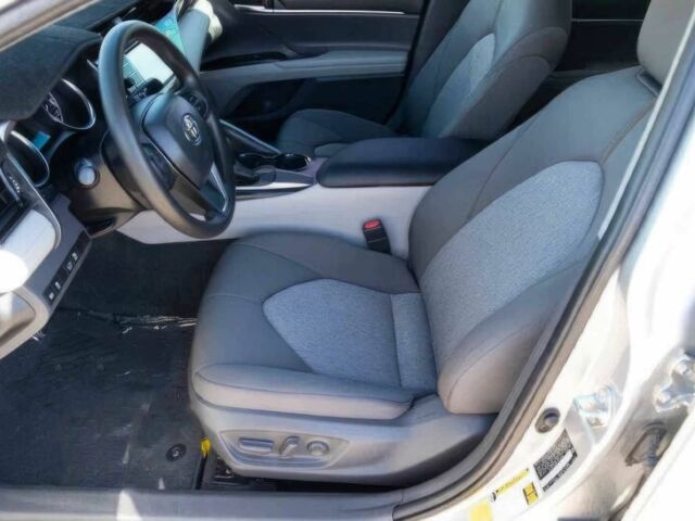 Серый Тойота Камри, объемом двигателя 2.5 л и пробегом 31 тыс. км за 12000 $, фото 7 на Automoto.ua