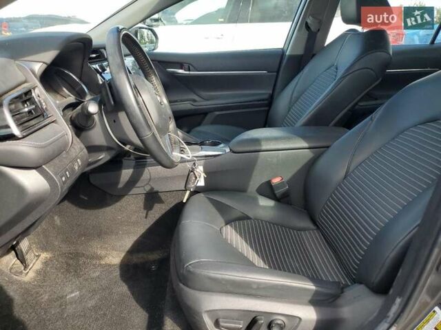 Серый Тойота Камри, объемом двигателя 2.49 л и пробегом 77 тыс. км за 6200 $, фото 6 на Automoto.ua