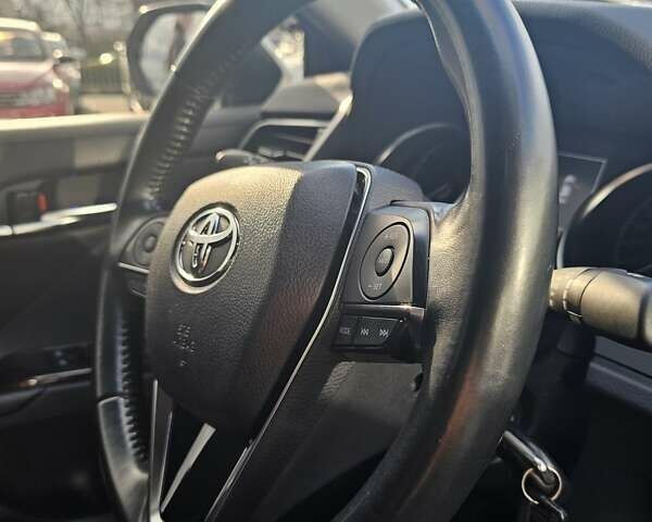 Серый Тойота Камри, объемом двигателя 2.49 л и пробегом 126 тыс. км за 23000 $, фото 15 на Automoto.ua