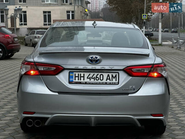 Серый Тойота Камри, объемом двигателя 2.49 л и пробегом 158 тыс. км за 25000 $, фото 4 на Automoto.ua