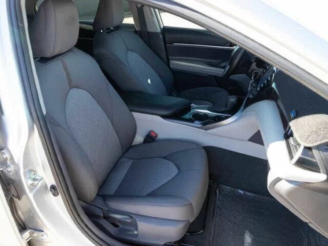 Серый Тойота Камри, объемом двигателя 2.5 л и пробегом 31 тыс. км за 12000 $, фото 8 на Automoto.ua