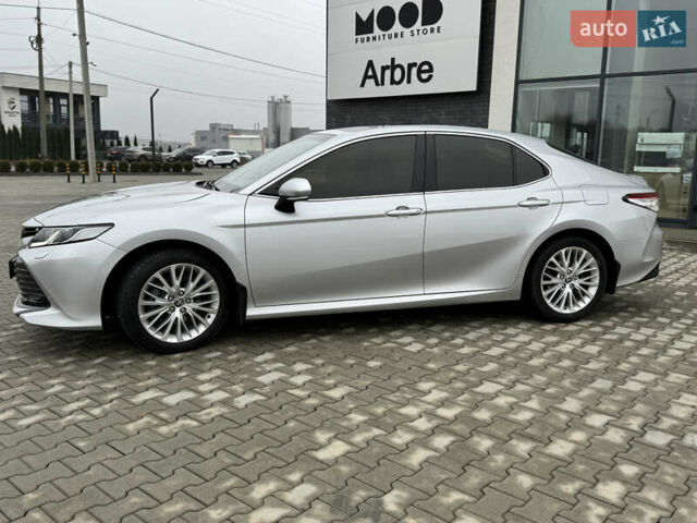 Сірий Тойота Камрі, об'ємом двигуна 2.49 л та пробігом 96 тис. км за 21000 $, фото 4 на Automoto.ua