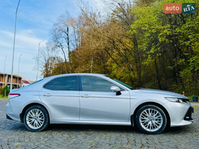 Серый Тойота Камри, объемом двигателя 2.49 л и пробегом 94 тыс. км за 21900 $, фото 4 на Automoto.ua