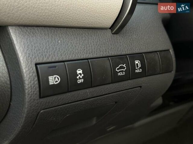 Серый Тойота Камри, объемом двигателя 2.49 л и пробегом 56 тыс. км за 23990 $, фото 18 на Automoto.ua