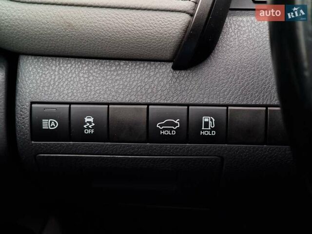 Тойота Камри 2020 в Одессе на Automoto.ua Серый Тойота Камри, объемом двигателя 2.49 л и пробегом 129 тыс. км за 27990 $, фото 60 на Automoto.ua