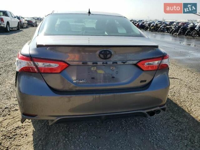 Серый Тойота Камри, объемом двигателя 2.49 л и пробегом 78 тыс. км за 5700 $, фото 5 на Automoto.ua