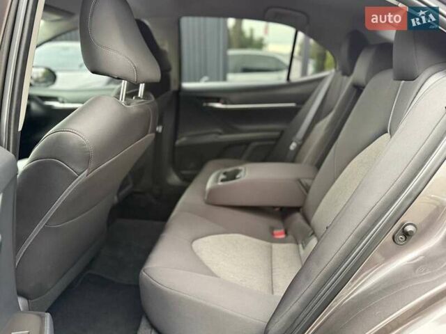 Серый Тойота Камри, объемом двигателя 2.49 л и пробегом 16 тыс. км за 26500 $, фото 16 на Automoto.ua